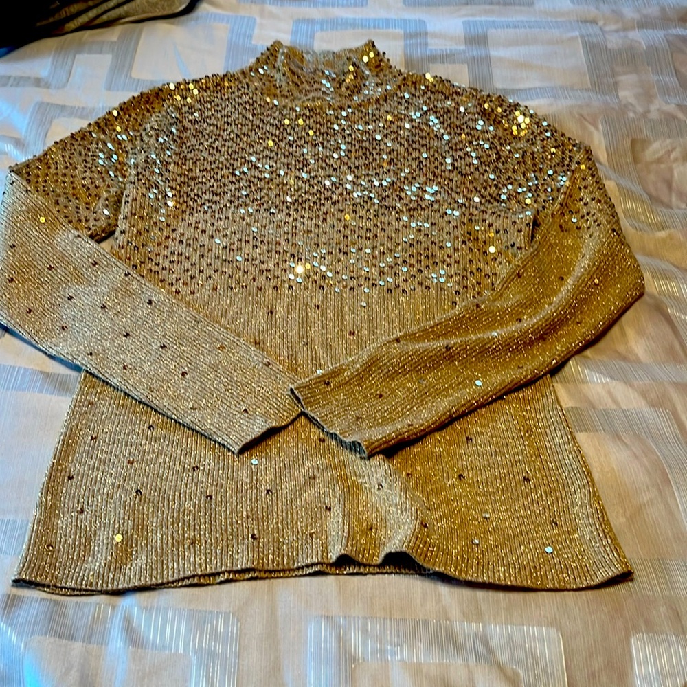 EUC Gold metallic sweater.  Size M.  I s a Large but fits more like a medium.